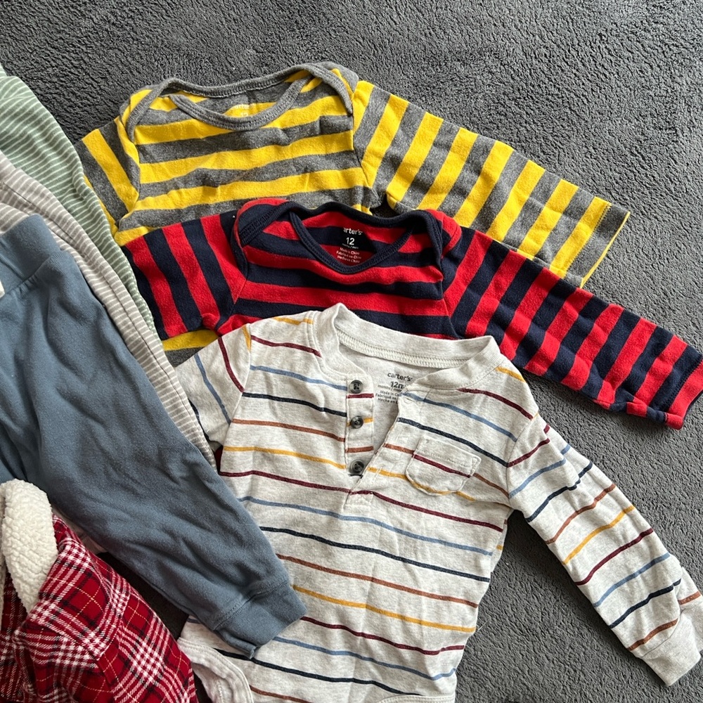 Carter's Toddler Boy 12M Bundle - Picture 5 of 5